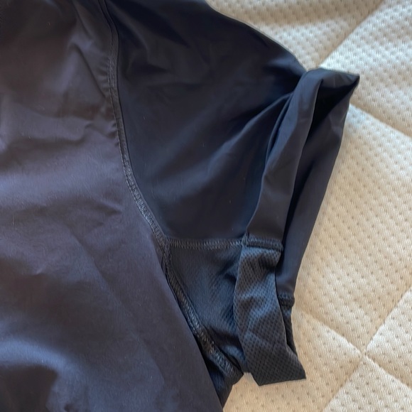 Vintage Lululemon top size 8 black - Picture 2 of 5